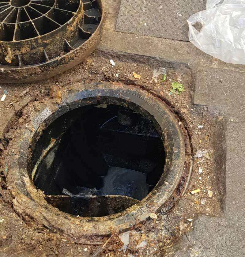 פתיחת בורות ביוב